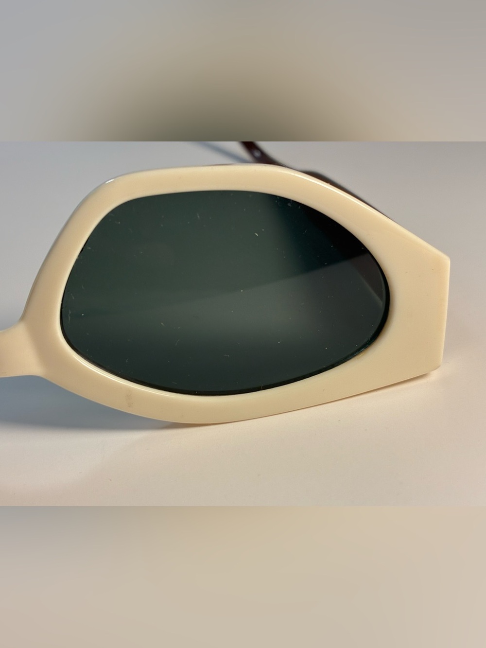 Vintage Cream & Brown 60’s Sunglasses - Picture 7 of 8